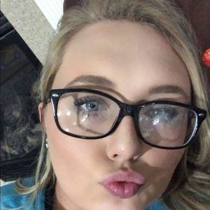 Meet your Posher, Shelley